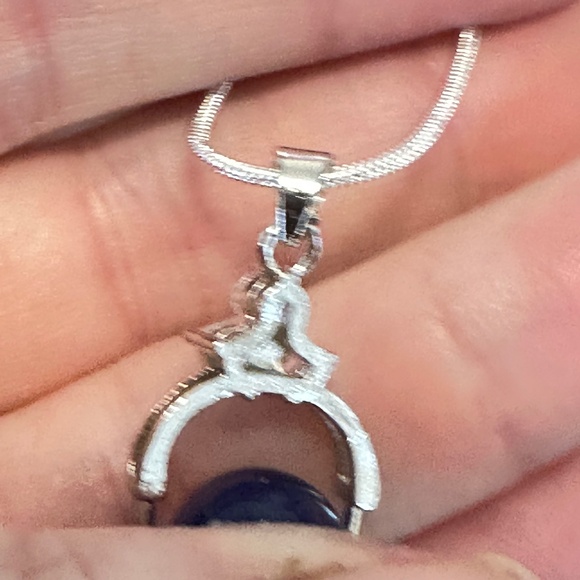 925 Sterling Silver Pendant W/Dyed Blue Agate Stone/Bead & 3 small Cz’s Above. - Picture 9 of 16